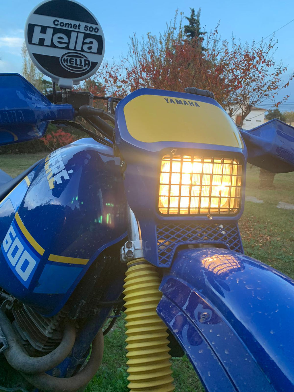 Protector faro Yamaha XT600 y Tenere XTZ600