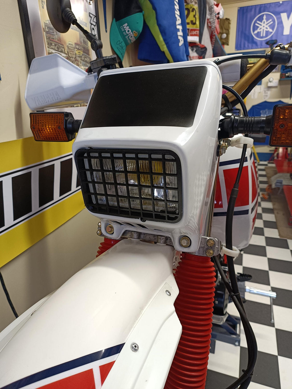 Protector faro Yamaha XT600 y Tenere XTZ600