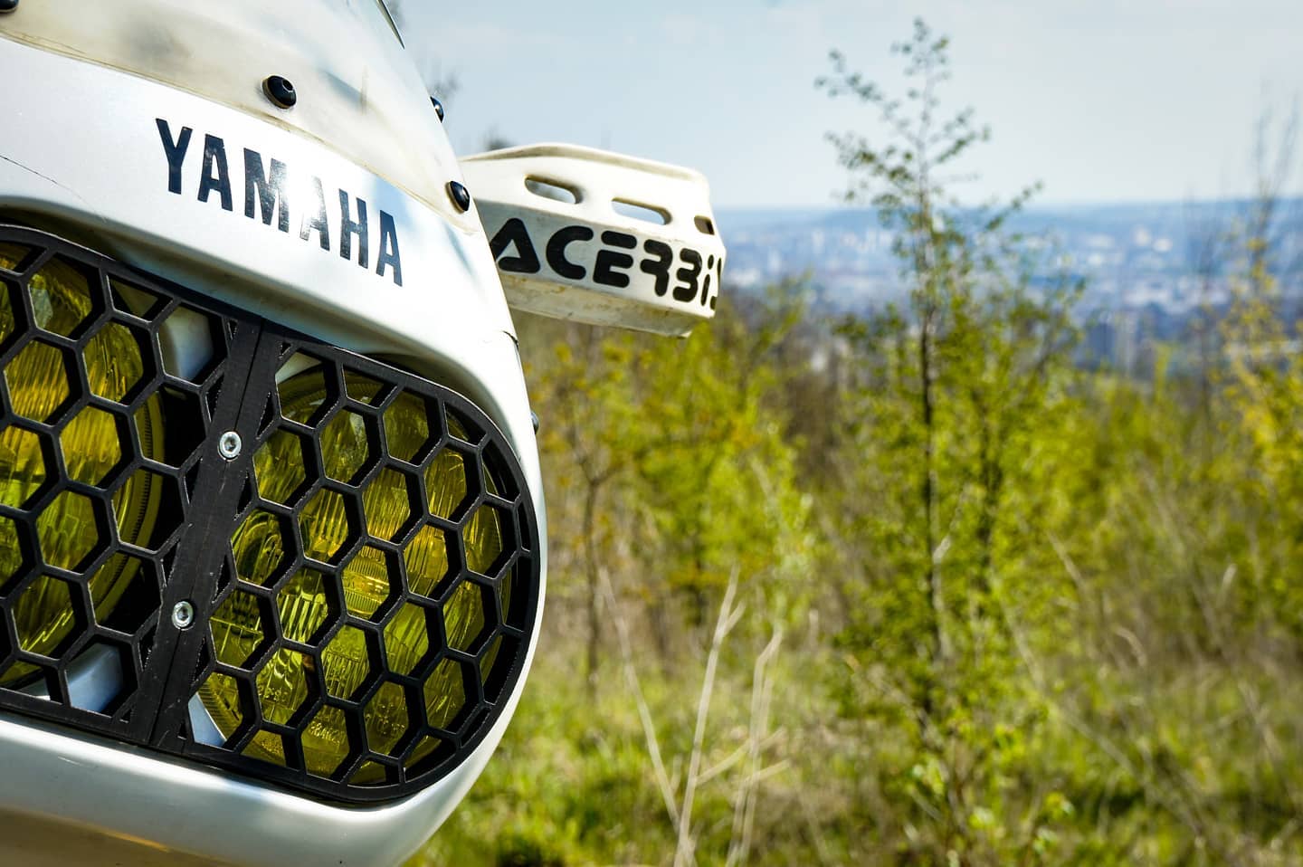 Protector faro Yamaha XTZ750 Super Tenere